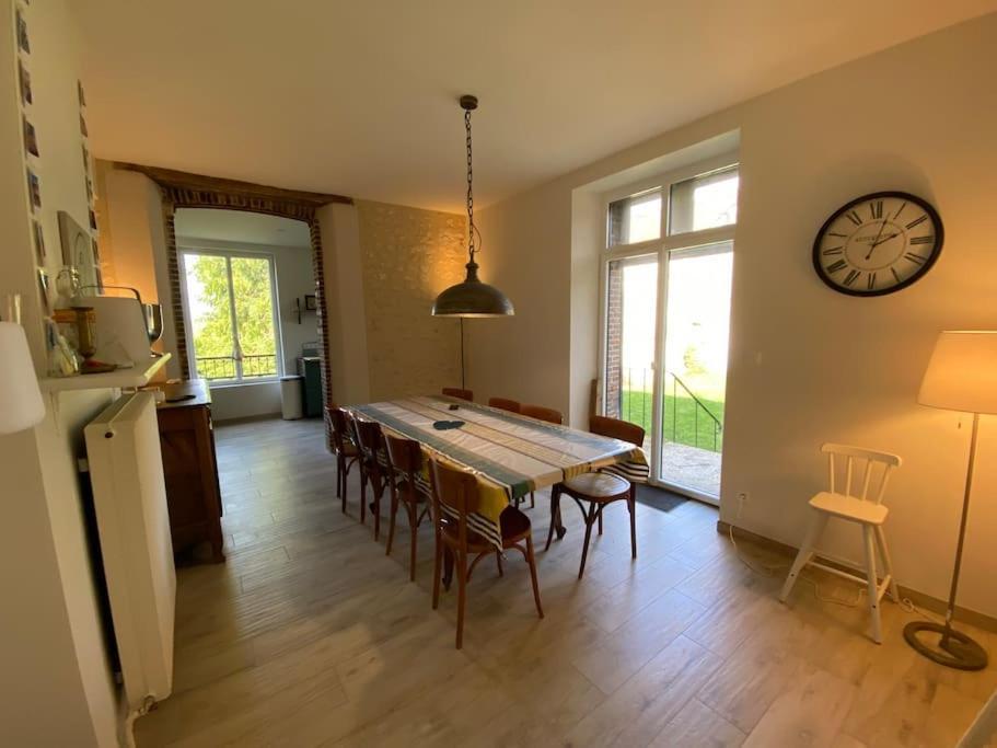 Maison Leocha Sablons-sur-Huisne Экстерьер фото